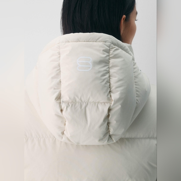 Aritzia The Super Puff™ LoHip Vest - cliMATTE™ - Picture 8 of 16